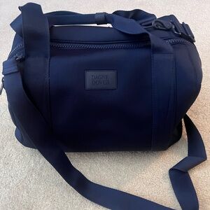 Large Dagne Dover Landon Carryall, like new condition
